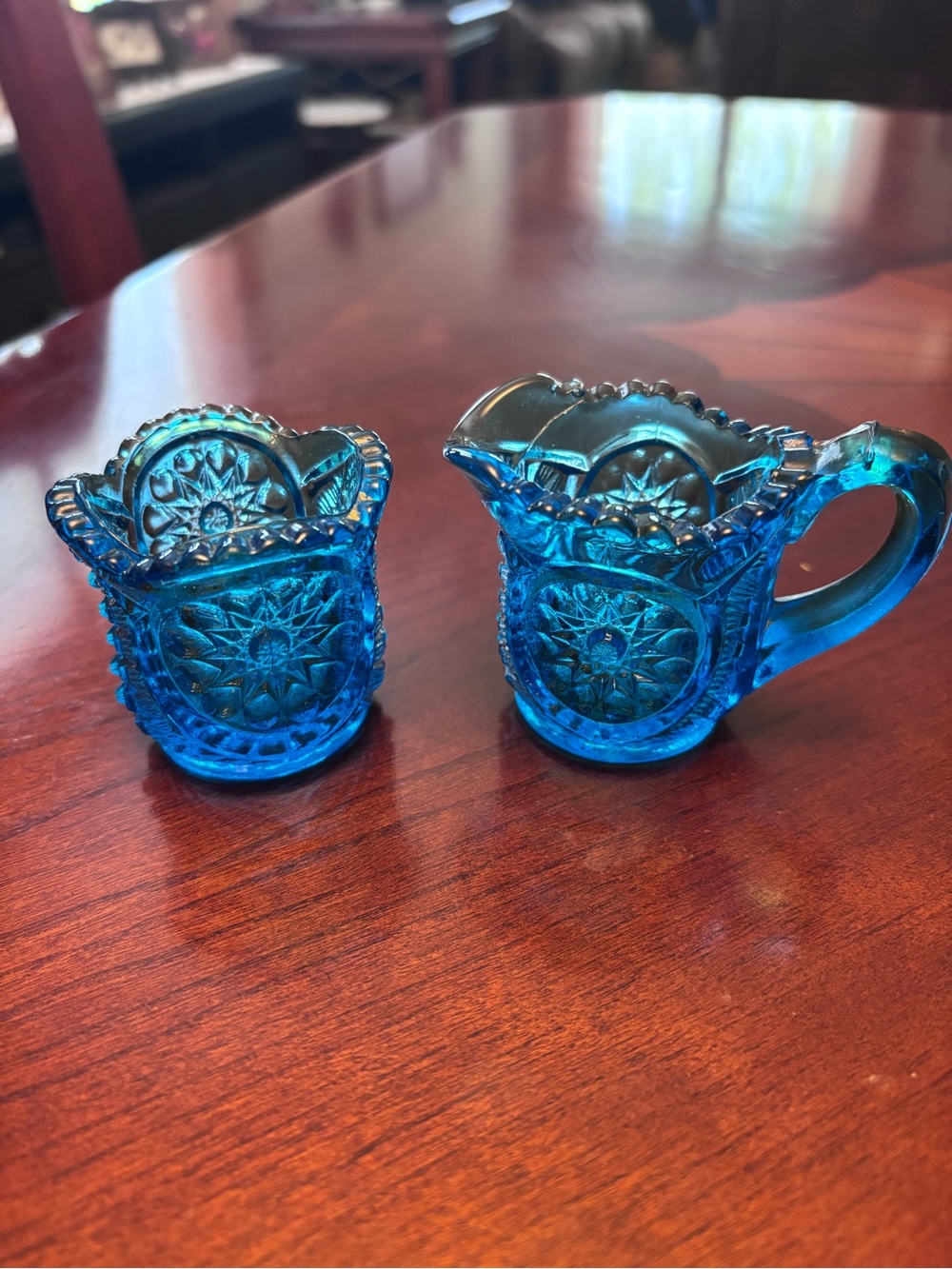 L E Smith Moon and Stars Mini Glass Creamer & Sugar Set